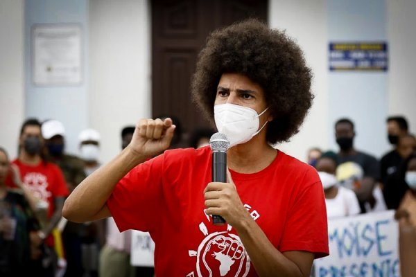 Renato Freitas em protesto na Igreja do Rosário