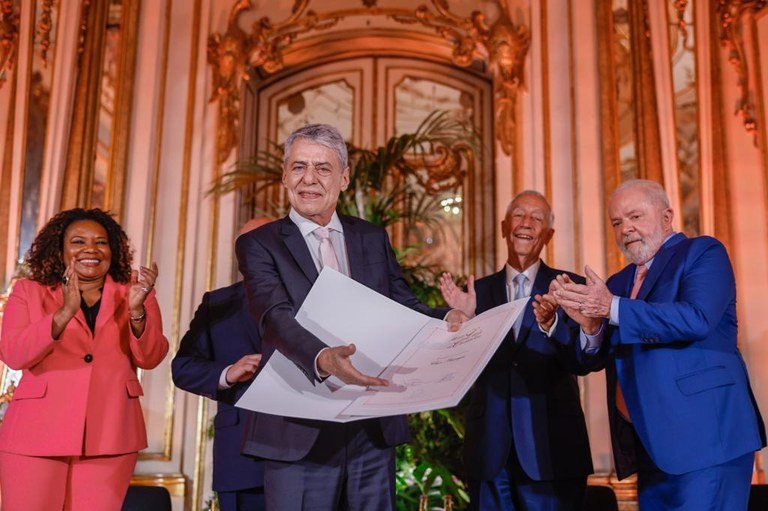 Chico Buarque recebe o Prêmio Camões em Lisboa - Foto: Ricardo Stuckert / PR