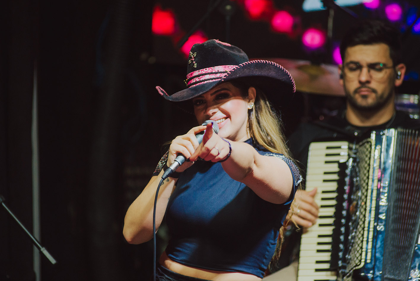 Tais Amorin - foto Rapha Fotografo