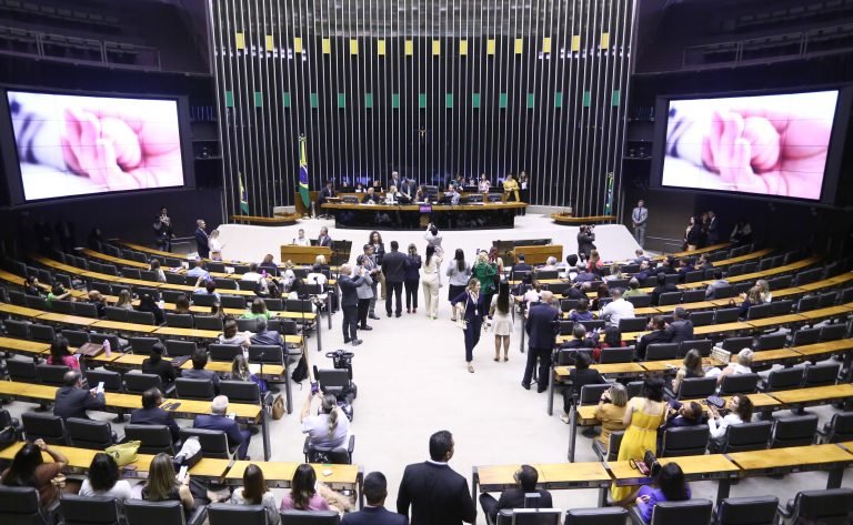 Homenagem ao dia mundial das Doenças Raras.