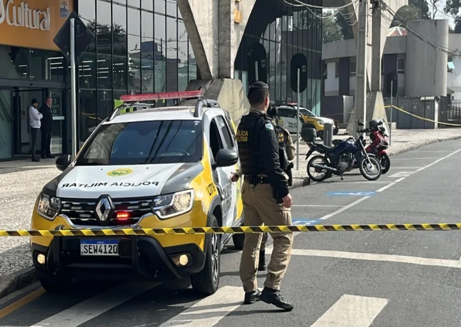 ameaca-de-bomba-curitiba-1 ameaca-de-bomba-curitiba-1