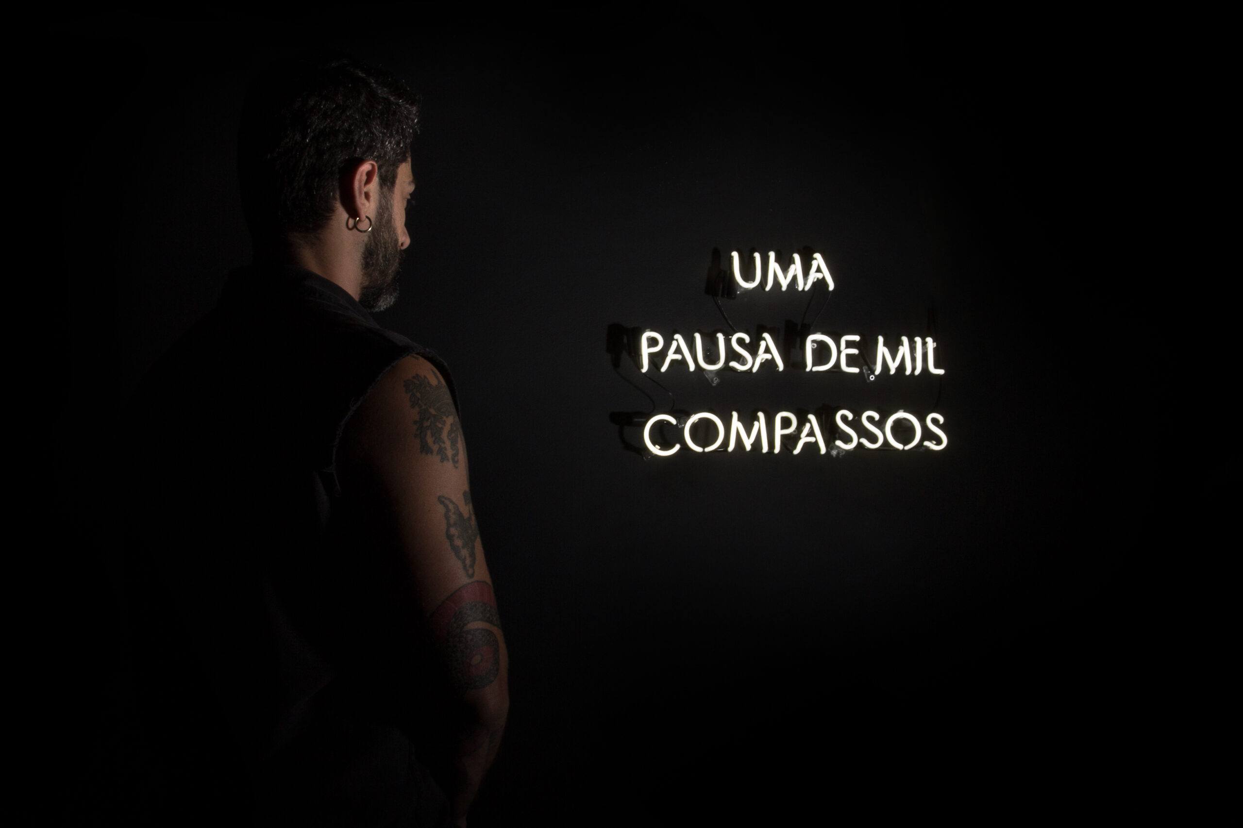 Solfejo – Felipe Moraes – CAIXA Cultural Rio de Janeiro 2025 – Uma pausa de mil compassos – foto Rodolfo Viana Solfejo - Felipe Moraes - CAIXA Cultural Rio de Janeiro 2025 - Uma pausa de mil compassos - foto Rodolfo Viana