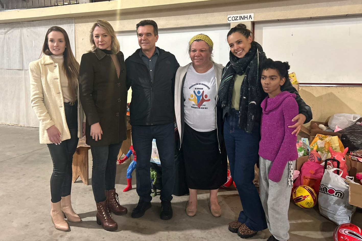 Solidariedade: Vila Katu entrega brinquedos arrecadados