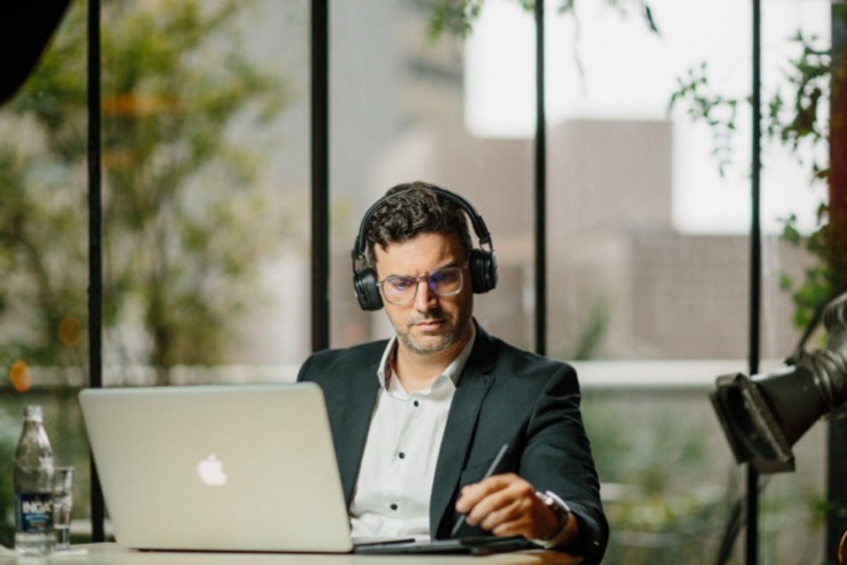 855b2d1f-1d0b-4ecd-868c-b357ed030733