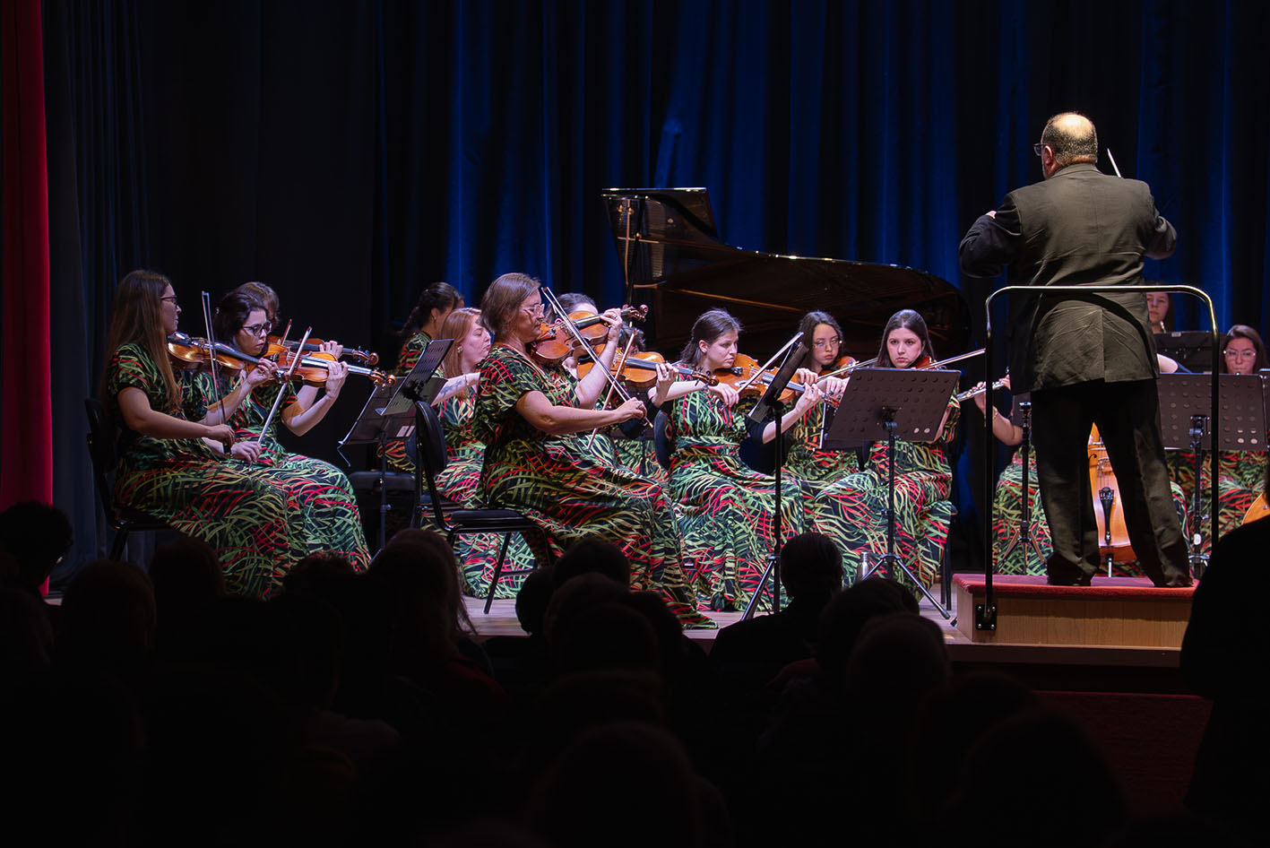 Orquestra Ladies Ensemble – foto Birds Studio (1) Orquestra Ladies Ensemble - foto Birds Studio (1)