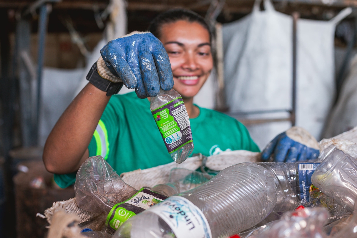 aa87be1b-6d57-48bb-9fb5-26e6654358a4