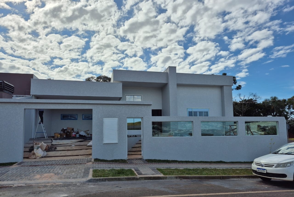 c55bf1ec-a868-4f27-b52f-4c657f845af7