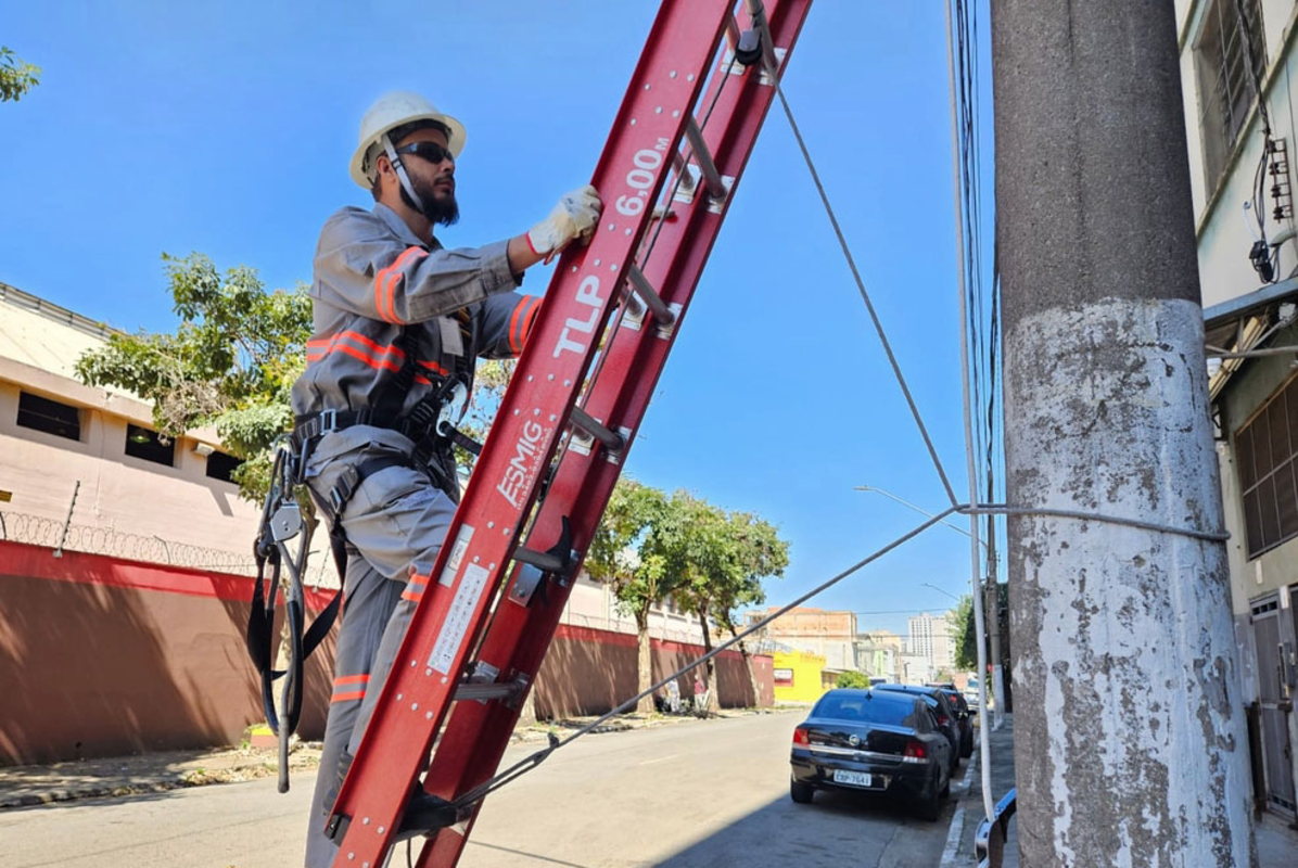 d0366069-334c-476f-b7c8-f1bb8f947805