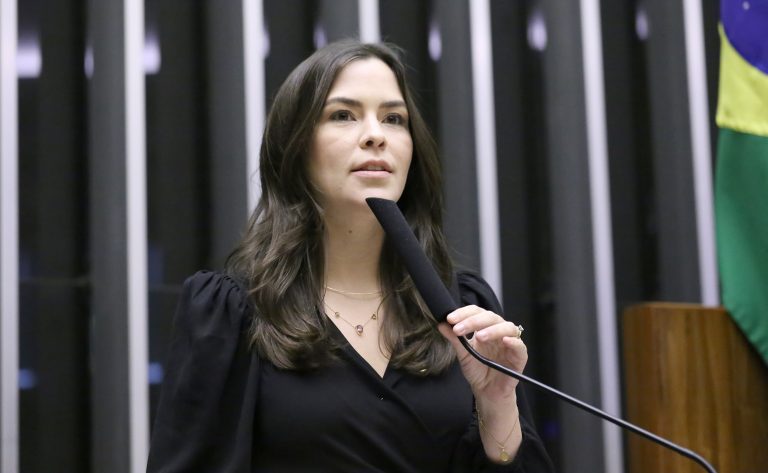 Discussão e votação de propostas legislativas. Dep. Maria Arraes (SOLIDARIEDADE - PE)