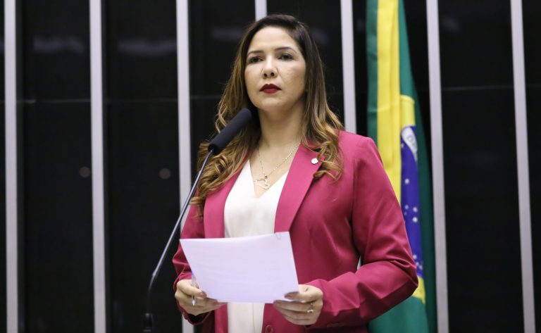 Discussão e votação de propostas legislativas. Dep. Cristiane Lopes (UNIÃO - RO)